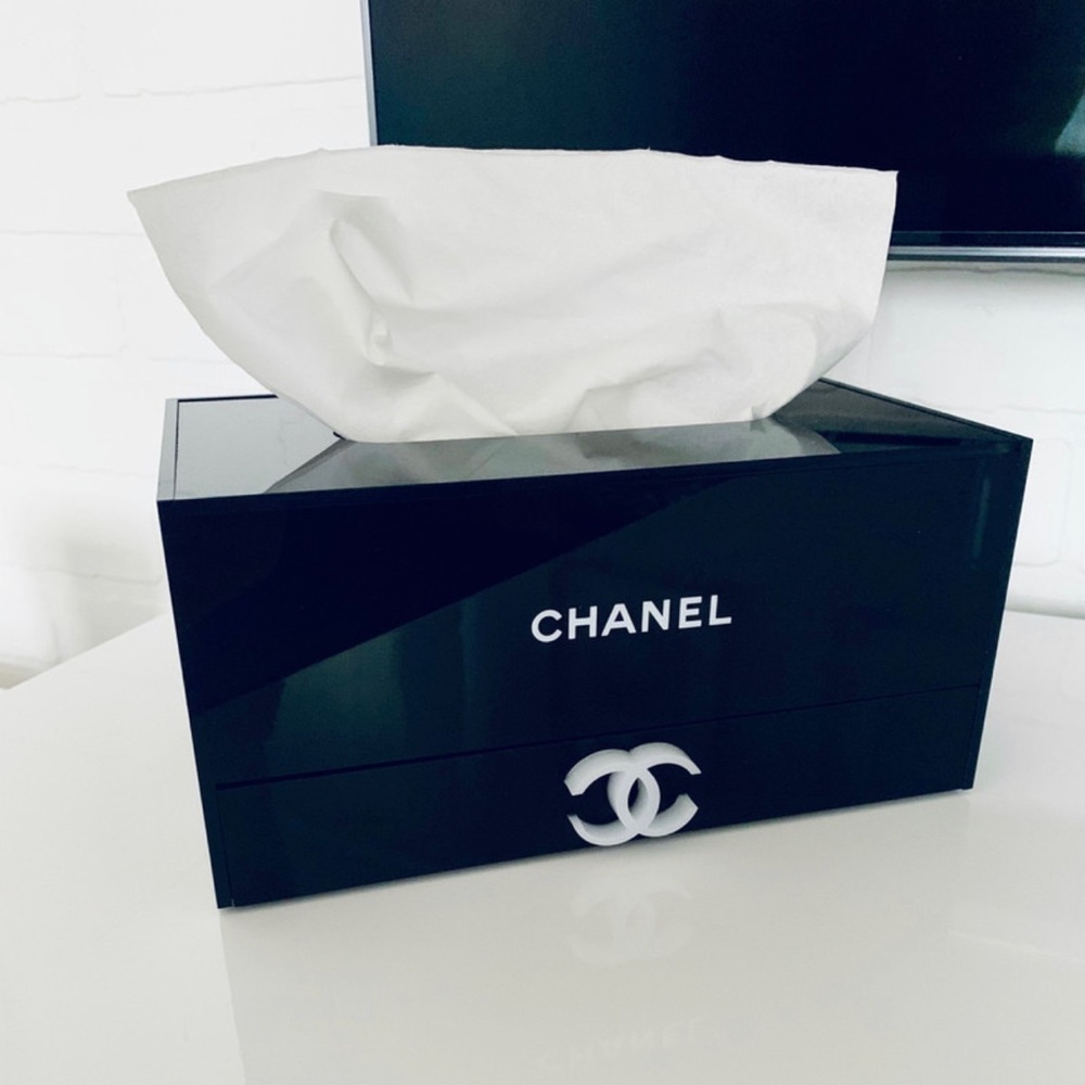 Chanel promotion gift tissue box brand new! Hard to find! Piano black color